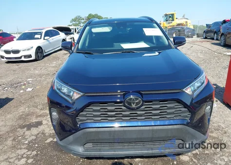 2020 Toyota Rav4 Xle/Xle Premium z USA, uszkodzony, nr VIN 2T3W1RFV6LC071879